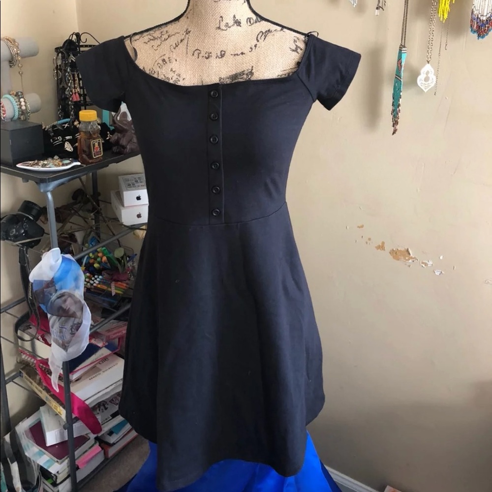 Black small/medium forever 21 Dress NWT